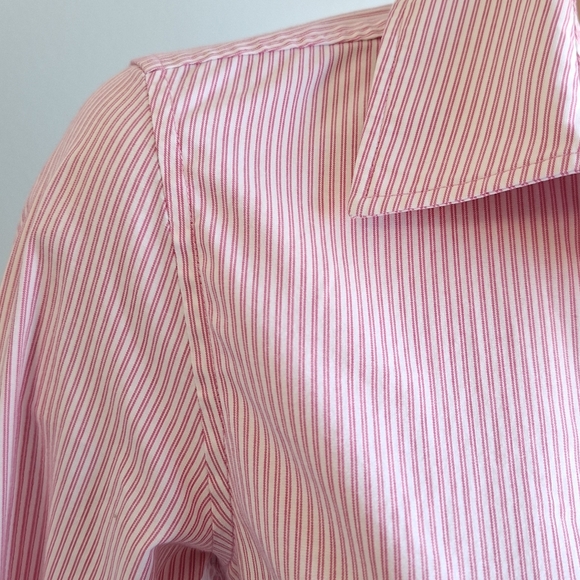 🅱️🅾️G🅾️ Banana Republic Non-iron fitted shirt in red stripes - Picture 5 of 10